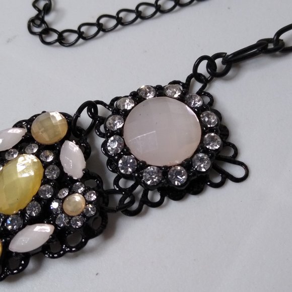 Black Chain Decorative Multicolor Necklace Adjustable 21 To 23 Inches - Picture 6 of 15